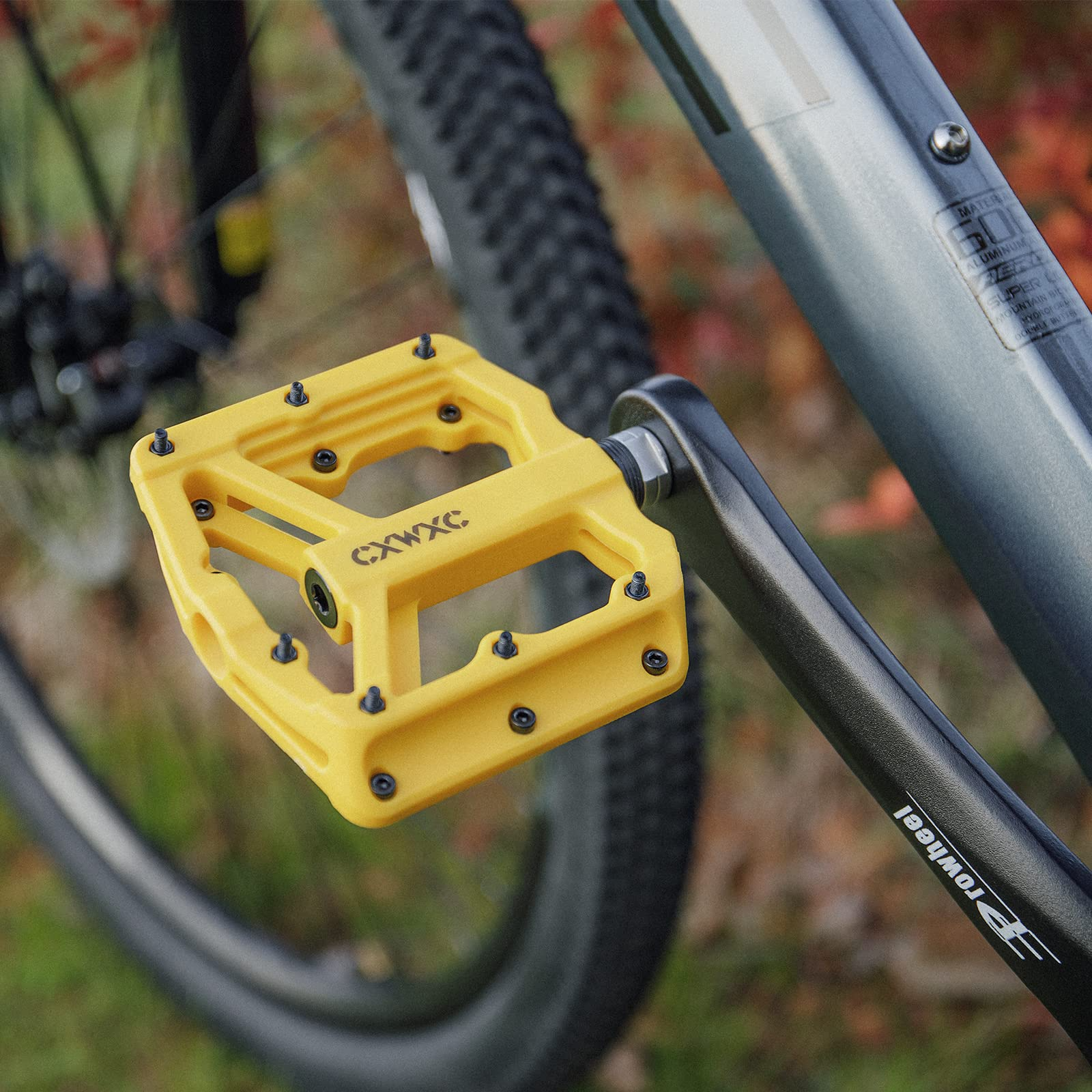 Lightweight top pedal bike